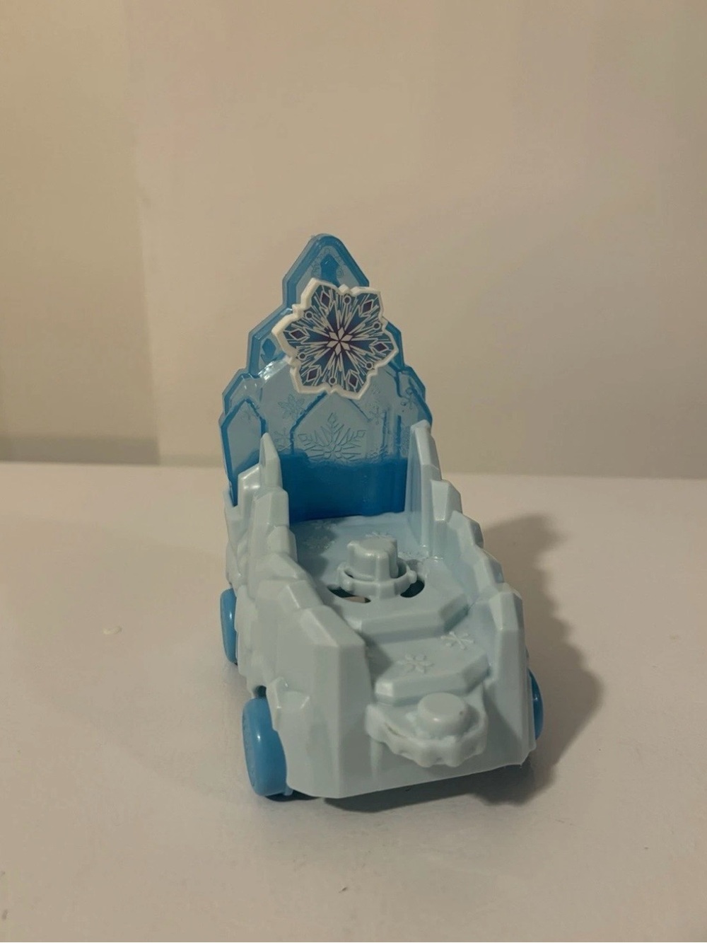2/15$ 🦊 Fisher Price Little People Disney Princess Frozen Elsa Parade Ice Float